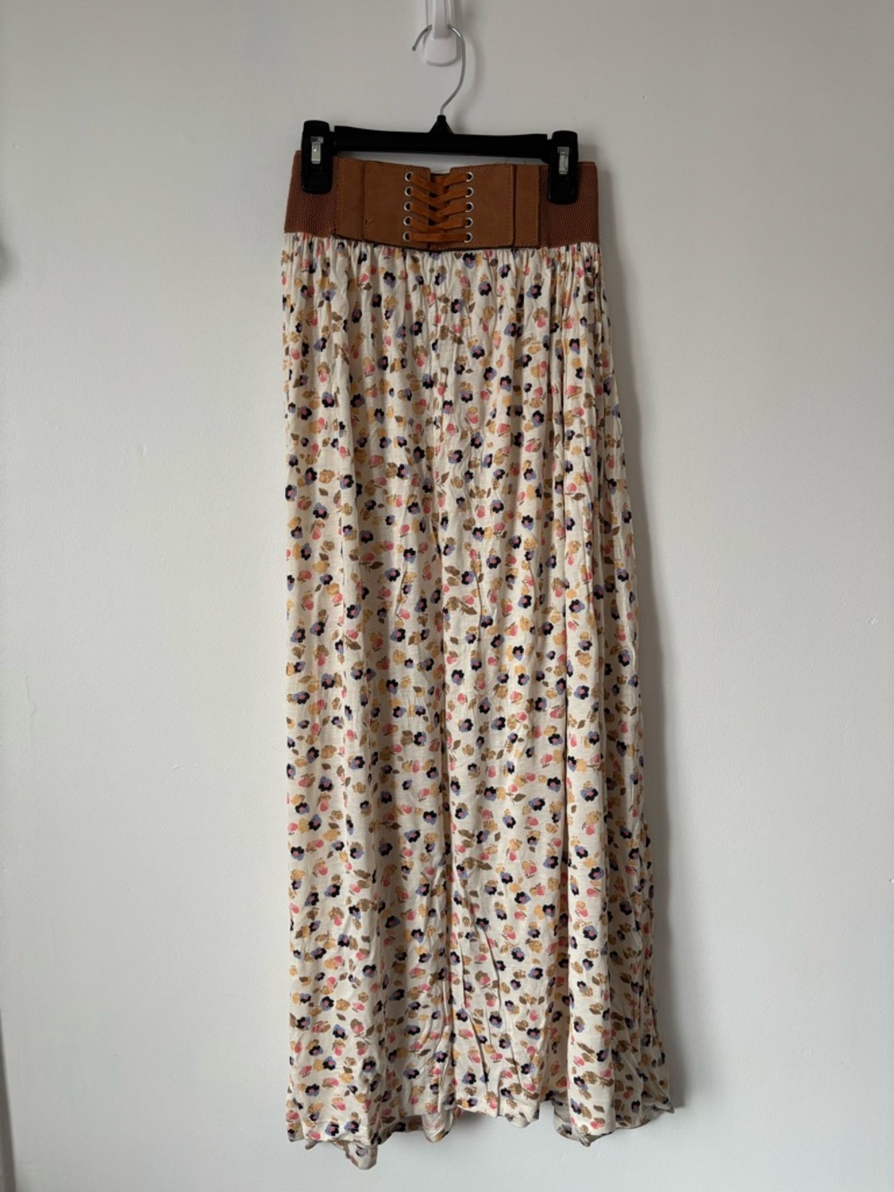 Ardene Floral Maxi Skirt Boho Lace Up Corset Waist Floral Print Cream size XS - Picture 2 of 5